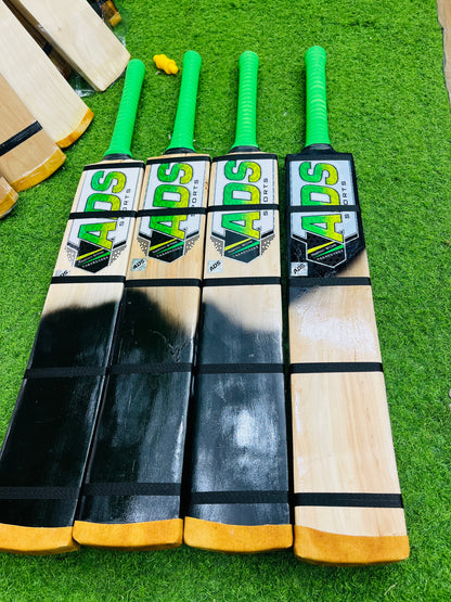 Hard tennis hitter bat