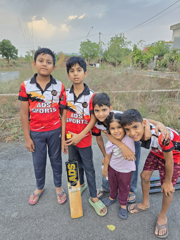 Junior Cricket Bat  kashmiri willow  full cane handel