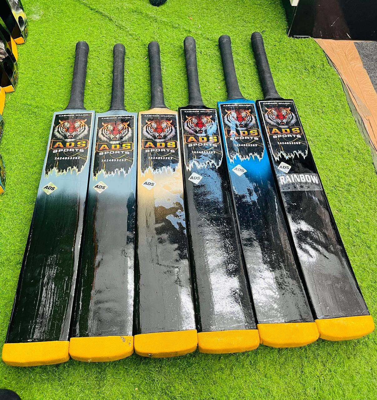 Hard tennis Rainy season bats