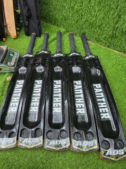 Hard Tennis Black Penther Edition